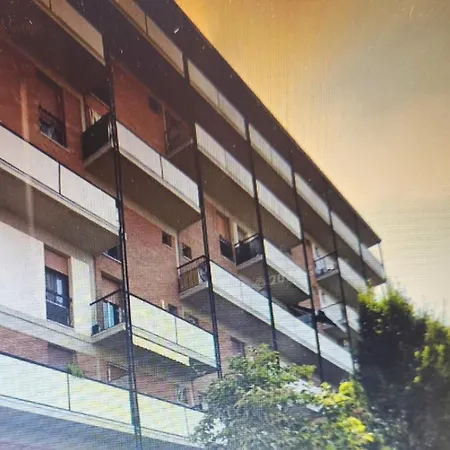 Lägenhet Bilocale Vicino Al Policlinico, Hesperia E Centro Storico Fibra Wi-fi *