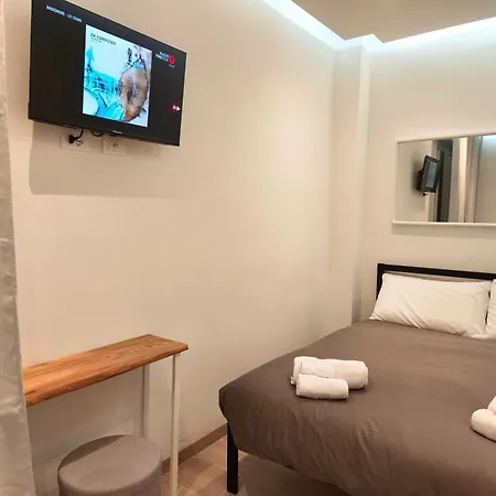 Bilocale Vicino Al Policlinico, Hesperia E Centro Storico Fibra Wi-fi *