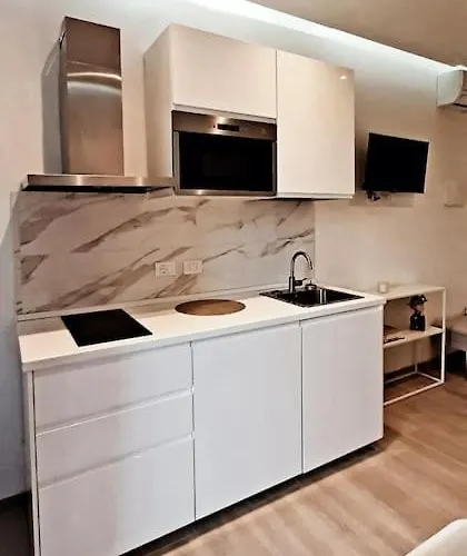 Bilocale Vicino Al Policlinico, Hesperia E Centro Storico Fibra Wi-fi * Modena